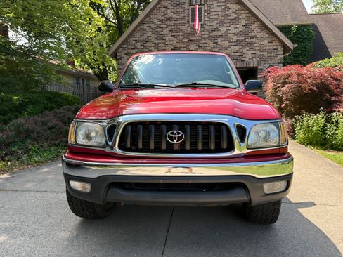 Used 2004 Toyota Tacoma 4x4 Xtracab image 2
