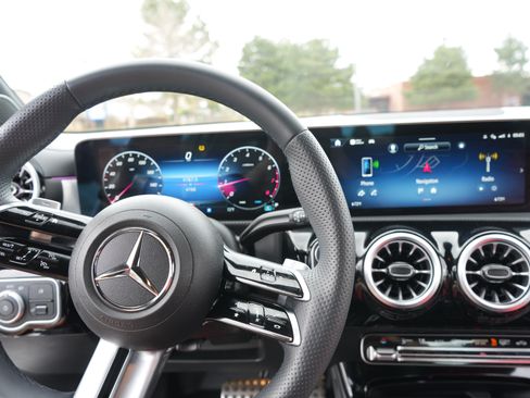 Used 2026 Mercedes-Benz CLA 250 4MATIC image 8