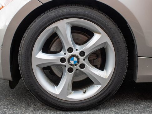 Used 2011 BMW 128i Coupe image 15