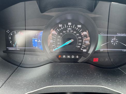 Used 2015 Ford Edge SEL w/ Equipment Group 201A AWD/4WD image 18
