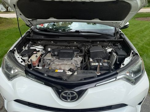 Used 2017 Toyota RAV4 XLE w/ All Weather Liner Package AWD/4WD image 19