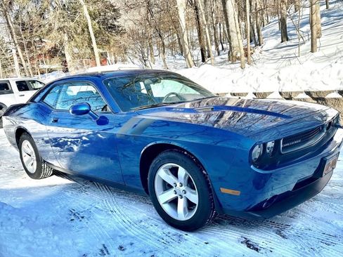 Used 2009 Dodge Challenger R/T image 1