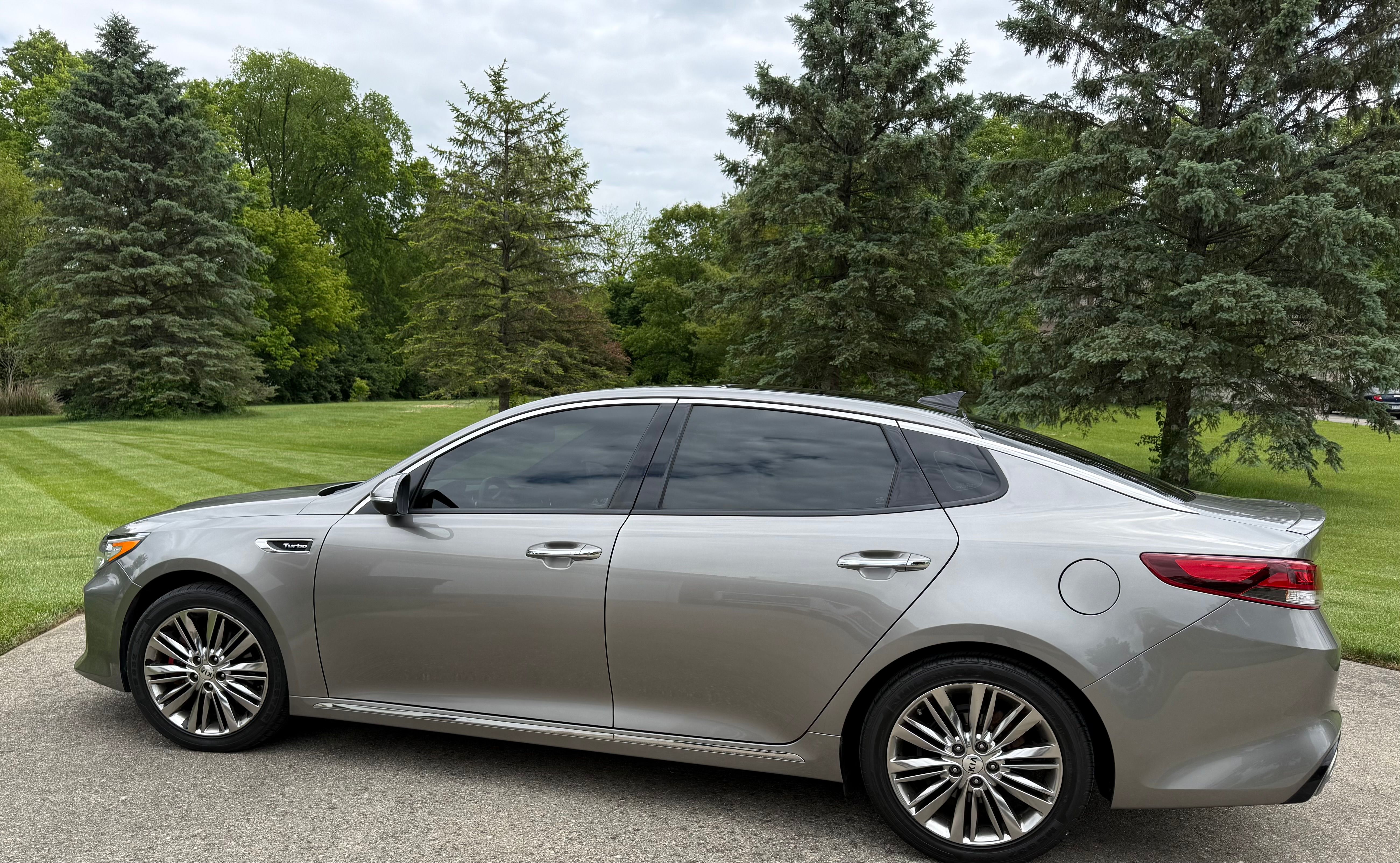 Used 2018 Kia Optima SX w/ Technology Package FWD image 2