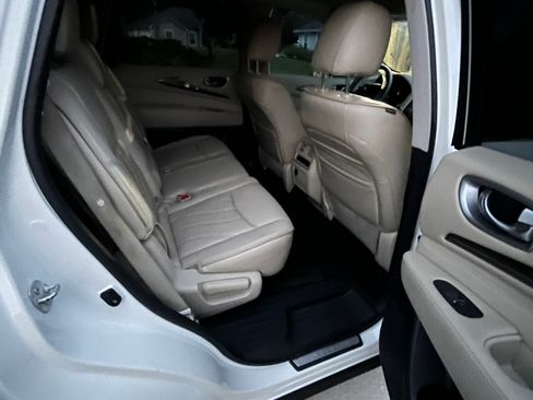 Used 2015 INFINITI QX60 FWD w/ Driver Assistance Package image 11