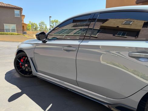 Used 2023 Honda Civic Type R image 9