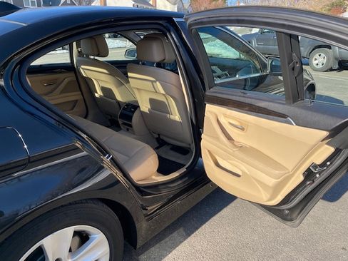 Used 2011 BMW 528i Sedan image 18