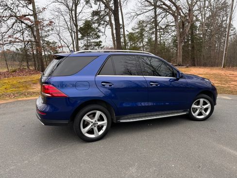 Used 2018 Mercedes-Benz GLE 350 4MATIC image 4