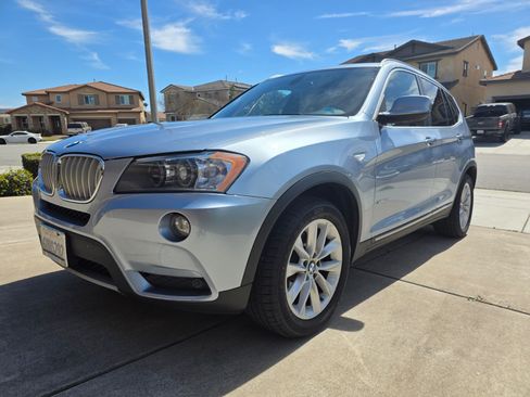 Used 2012 BMW X3 xDrive28i AWD/4WD image 5
