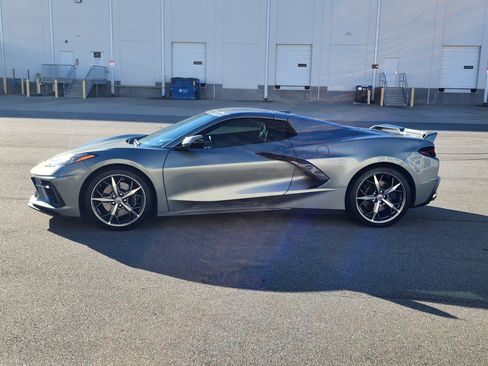 Used 2022 Chevrolet Corvette Stingray Premium Conv w/ Z51 Performance Package image 13