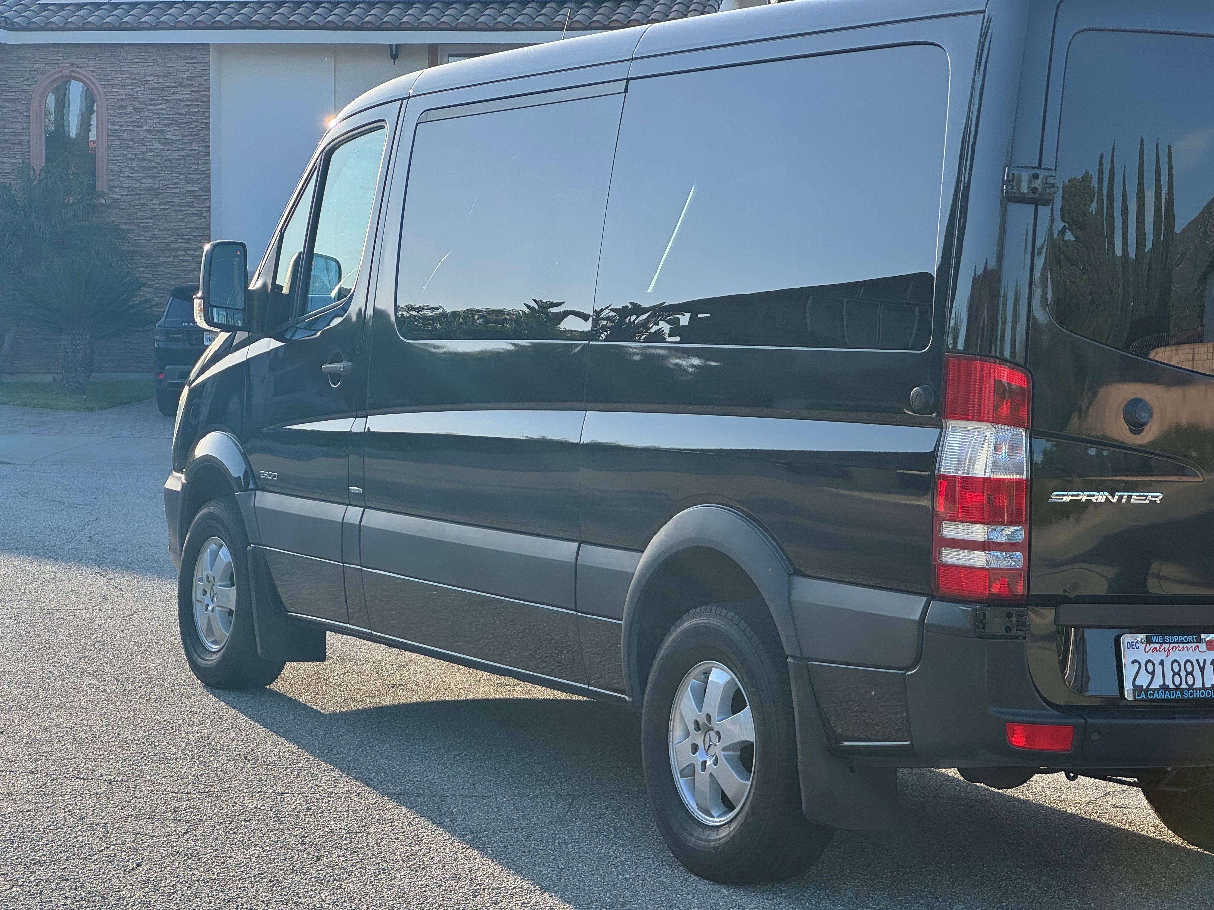 Used 2016 Mercedes-Benz Sprinter 2500 image 9