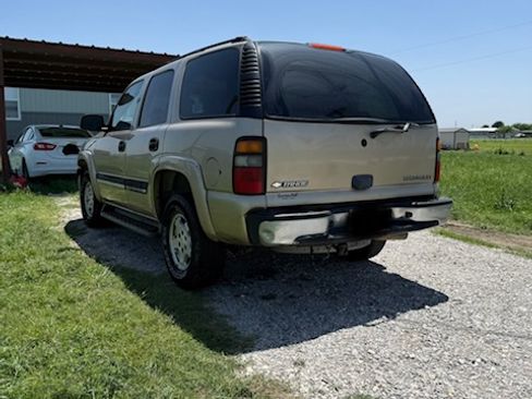 Used 2005 Chevrolet Tahoe LS RWD image 4