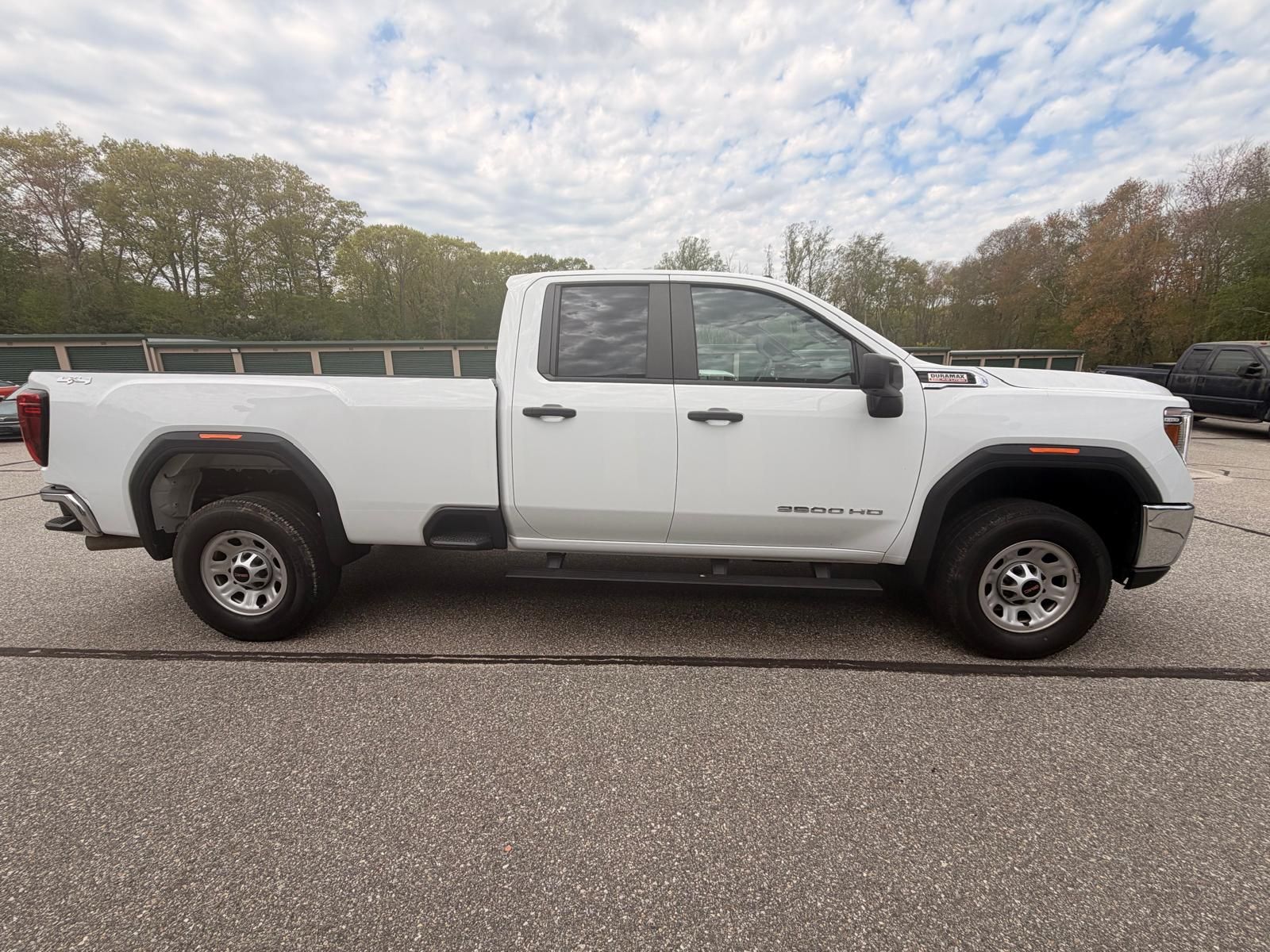 Used 2023 GMC Sierra 3500 Pro w/ Gooseneck/5TH Wheel Package AWD/4WD image 6