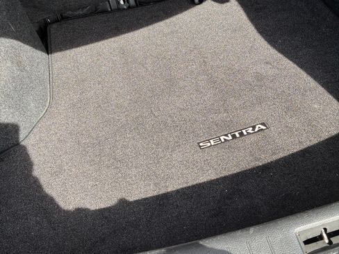 Used 2015 Nissan Sentra SR w/ SR Premium Package image 2