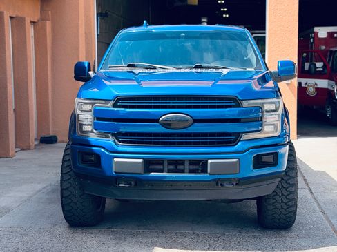 Used 2018 Ford F150 Lariat w/ Equipment Group 502A Luxury image 2