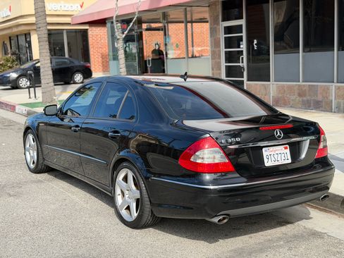 Used 2009 Mercedes-Benz E 350 Sedan image 11
