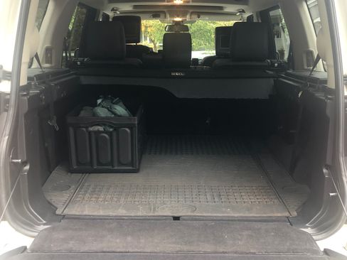 Used 2010 Land Rover LR4 HSE LUX image 19