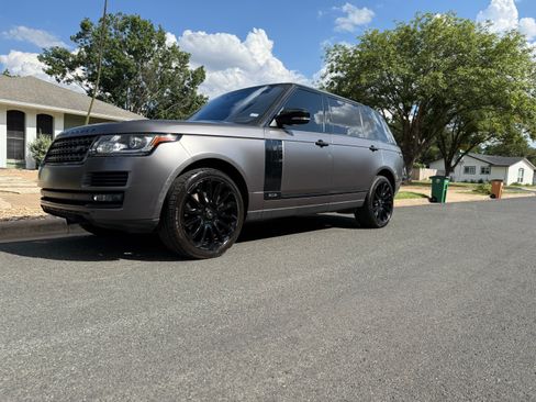 Used 2017 Land Rover Range Rover Long Wheelbase Supercharged image 27