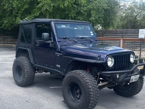 Used 1998 Jeep Wrangler Sport image 2