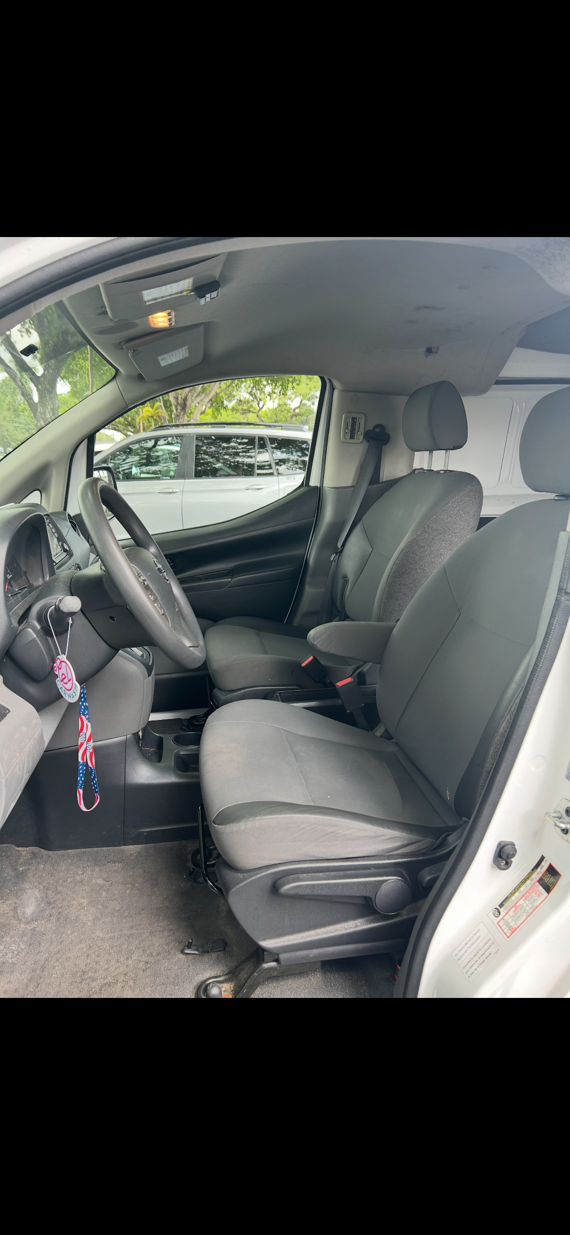 Used 2019 Nissan NV200 S FWD image 12