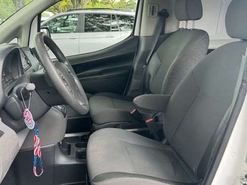 Used 2019 Nissan NV200 S FWD image 12