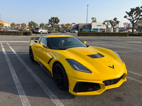 Used 2014 Chevrolet Corvette Stingray Coupe w/ 3LT Preferred Equipment Group RWD image 8