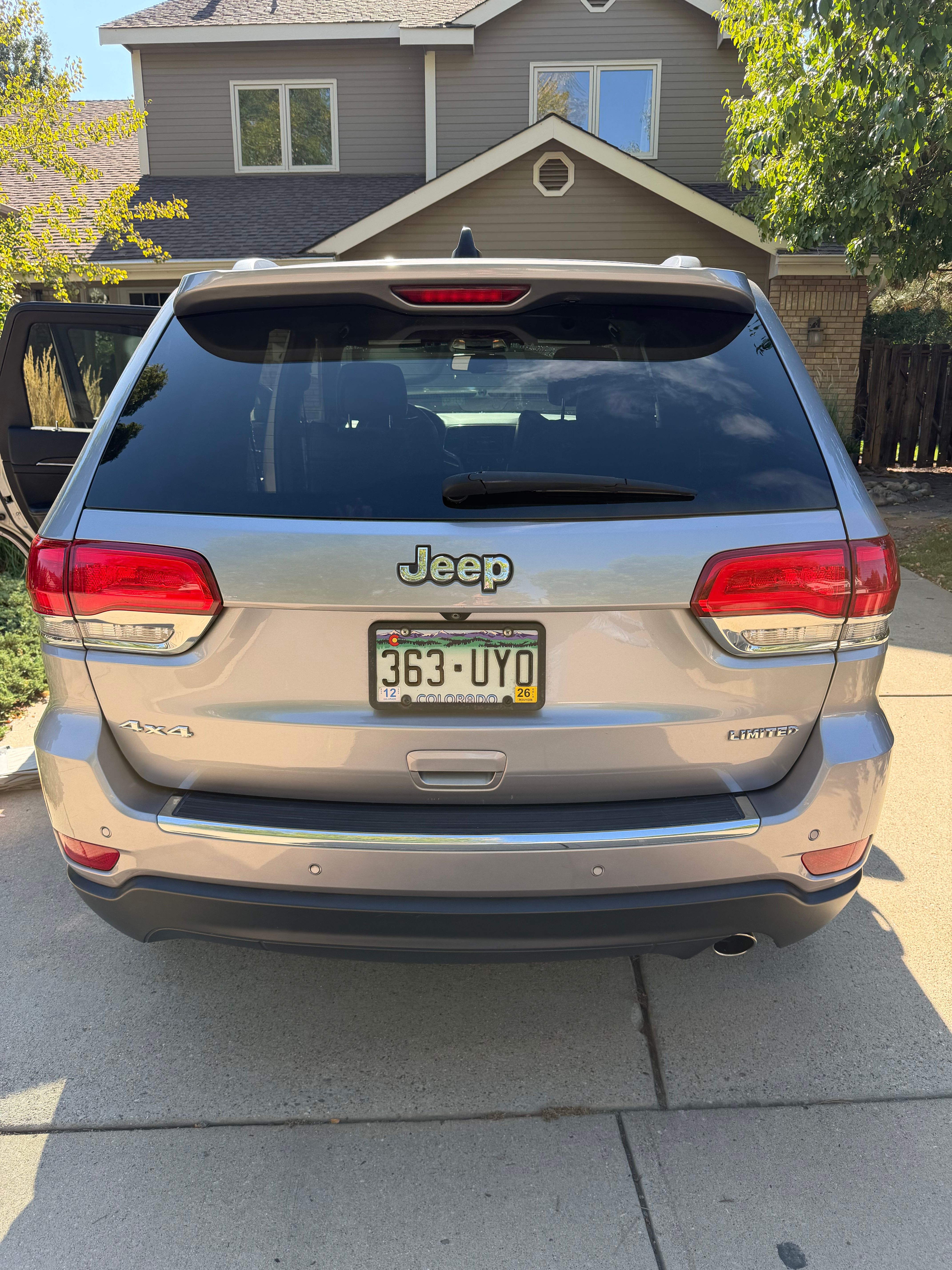 Used 2016 Jeep Grand Cherokee Limited AWD/4WD image 26