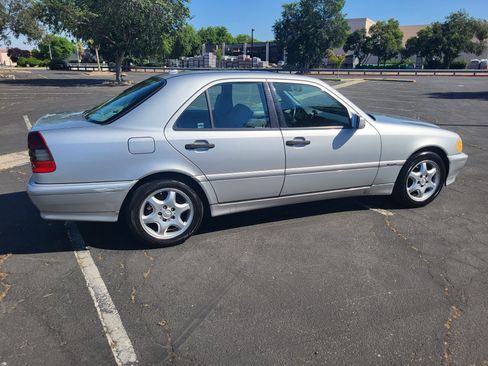 Used 2000 Mercedes-Benz C 280 Sedan image 6