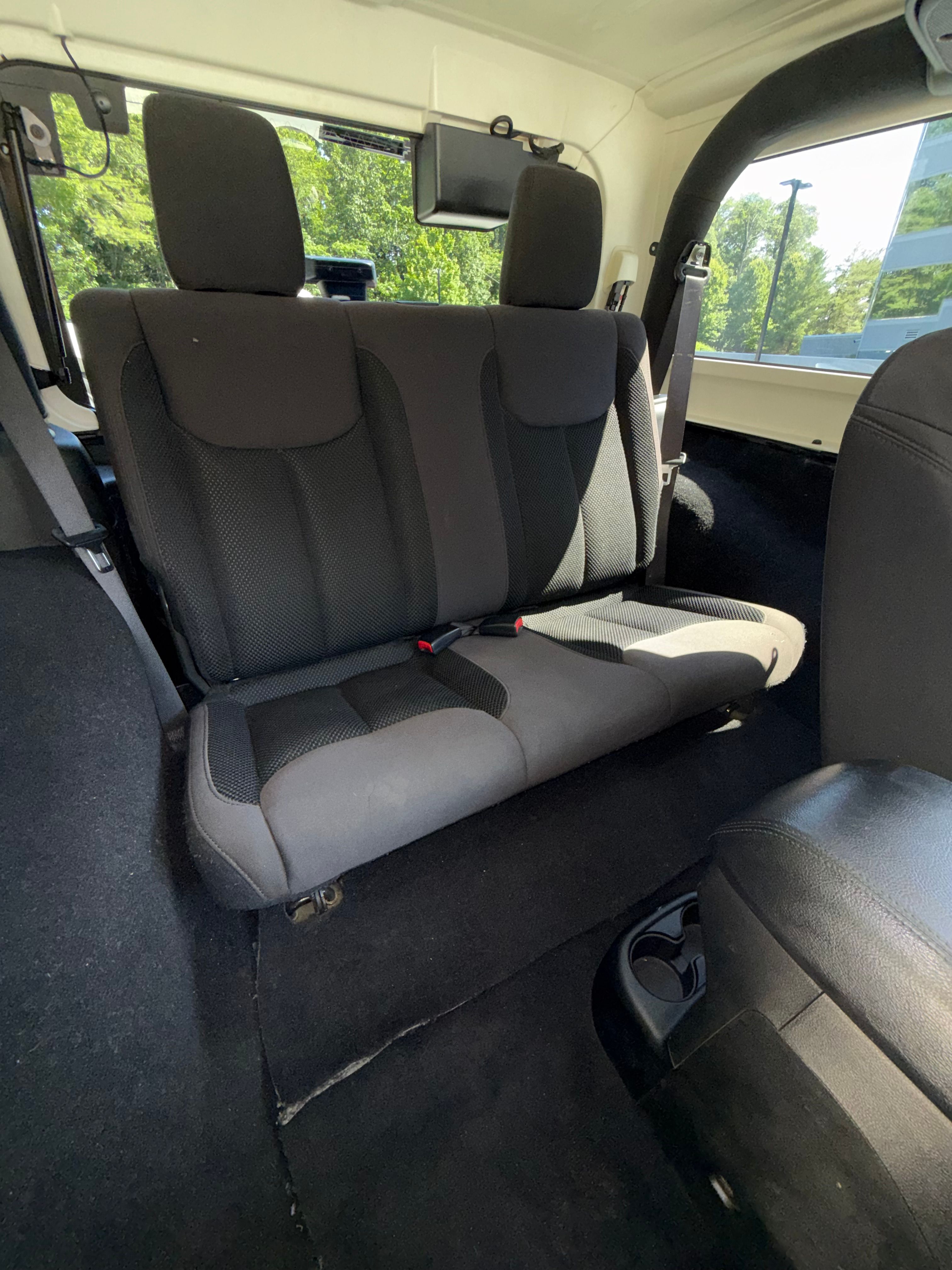 Used 2017 Jeep Wrangler Sport AWD/4WD image 13