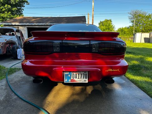 Used 1994 Pontiac Firebird Formula RWD image 27