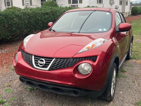 Used 2014 Nissan Juke SV w/ Navigation Package AWD/4WD image 1