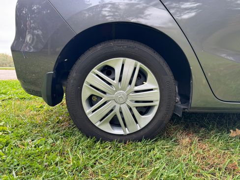 Used 2019 Honda Fit LX image 11