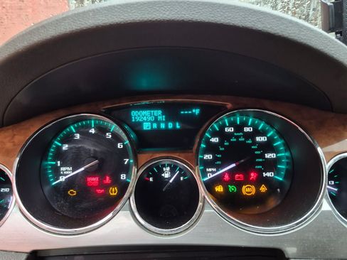 Used 2010 Buick Enclave CXL w/ Trailering Provision Package image 9