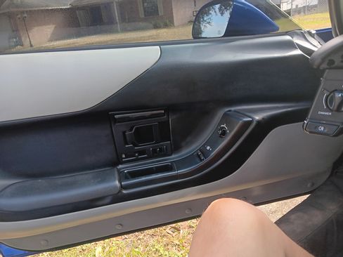 Used 1994 Chevrolet Corvette Coupe image 17