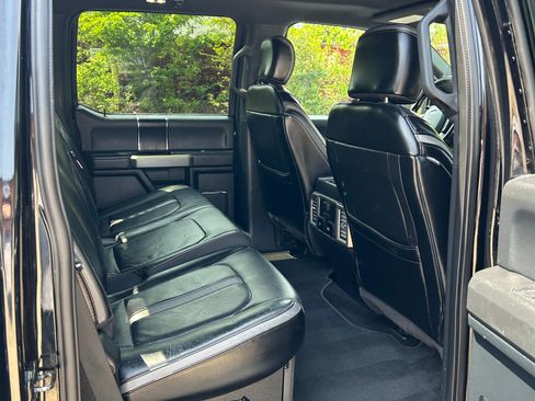 Used 2018 Ford F450 Platinum w/ Platinum Ultimate Package image 16