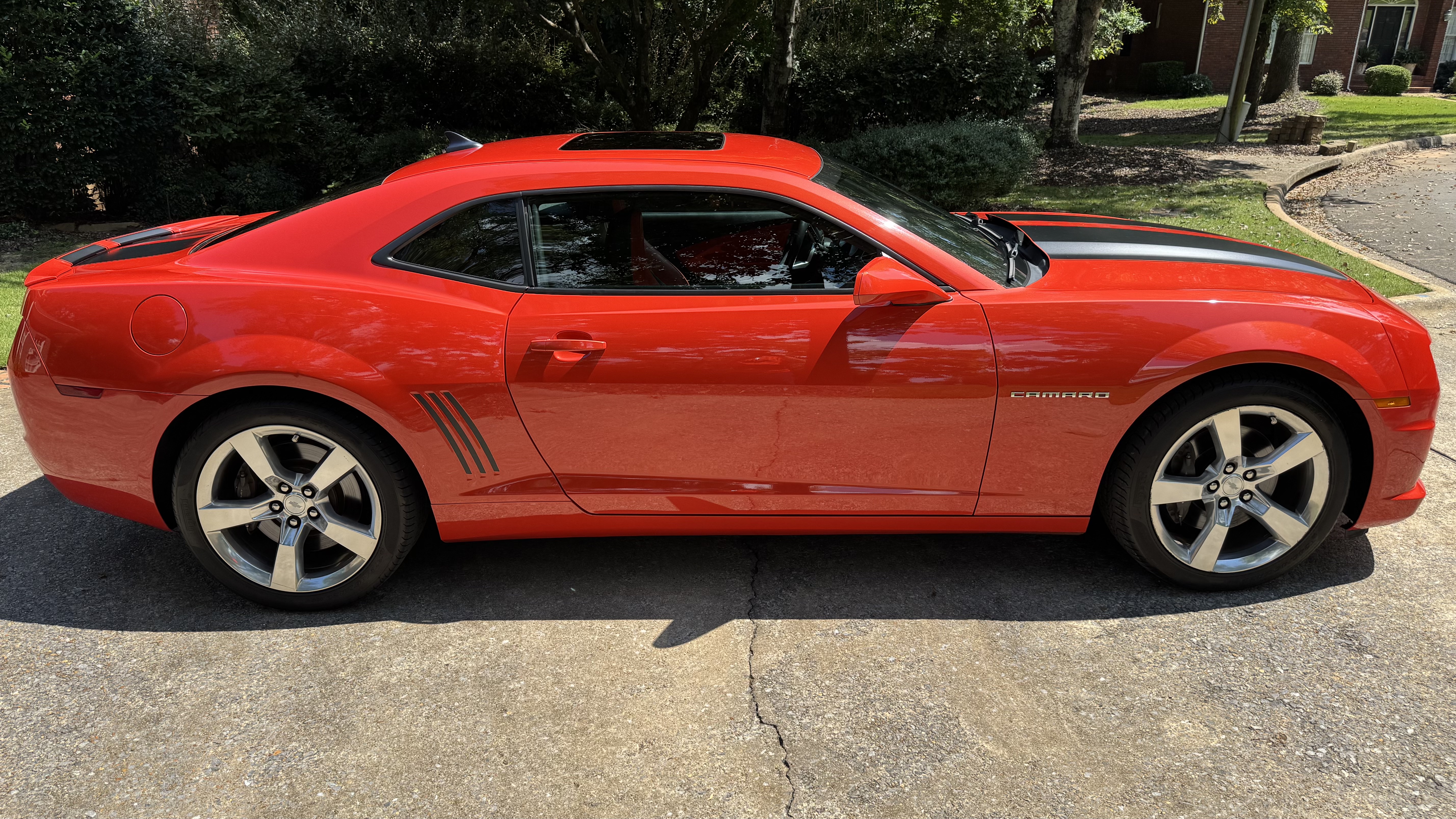 Used 2010 Chevrolet Camaro SS w/ RS Package RWD image 8