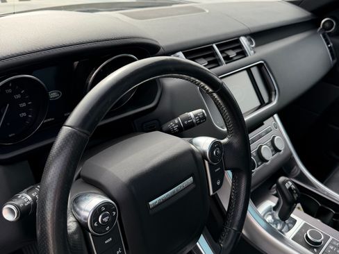 Used 2016 Land Rover Range Rover Sport HSE image 10