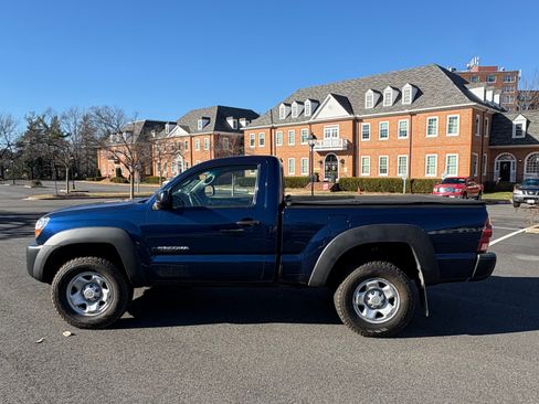Used 2006 Toyota Tacoma Pickup 2D 6 ft image 1