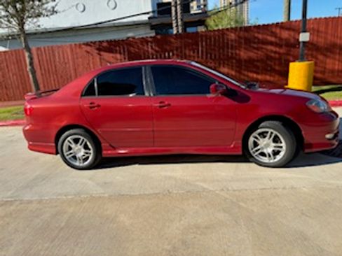 Used 2007 Toyota Corolla S image 1