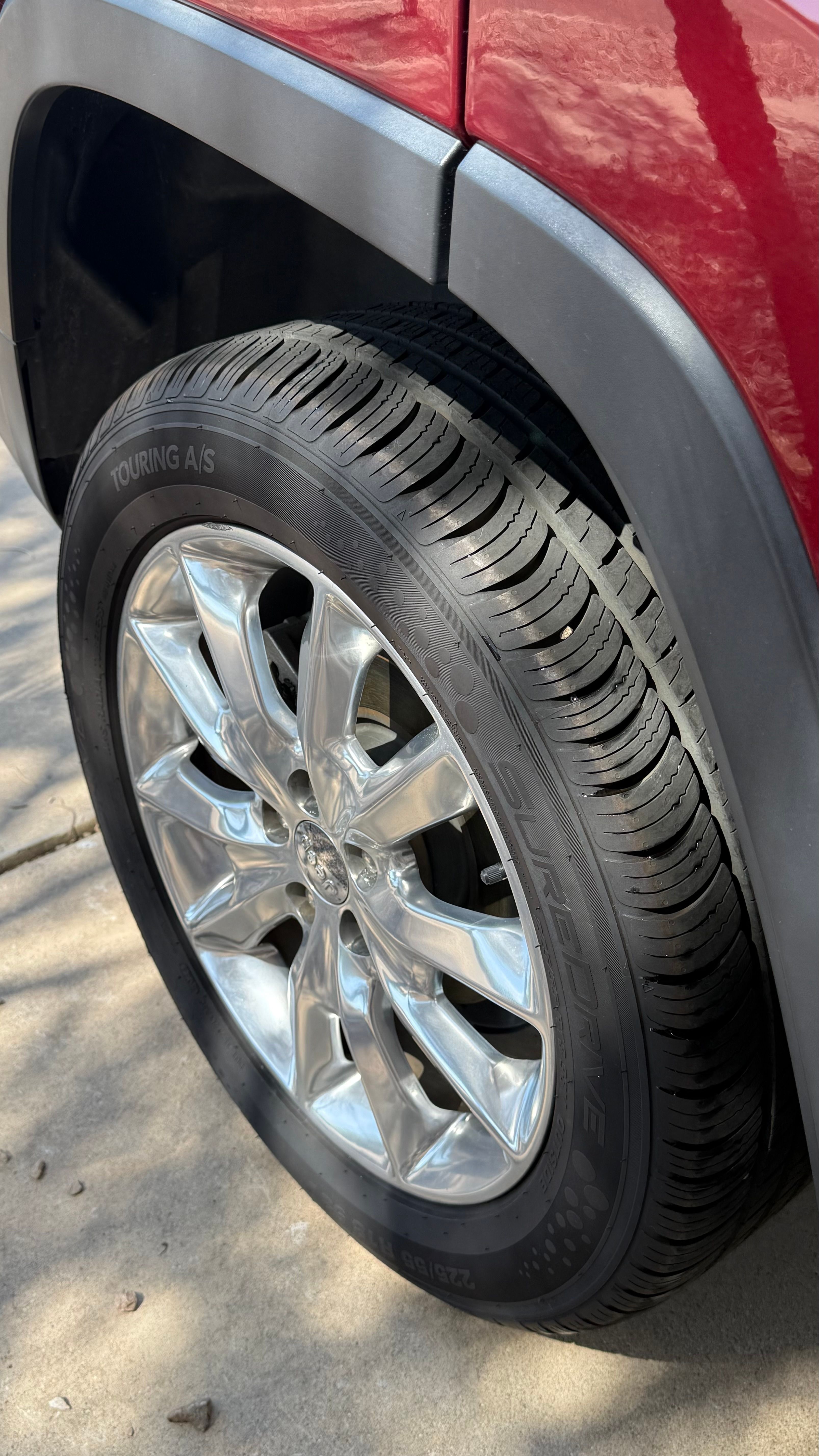 Used 2016 Jeep Cherokee Limited FWD image 6