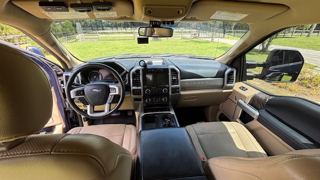 Used 2018 Ford F350 Lariat w/ Lariat Ultimate Package AWD/4WD image 4