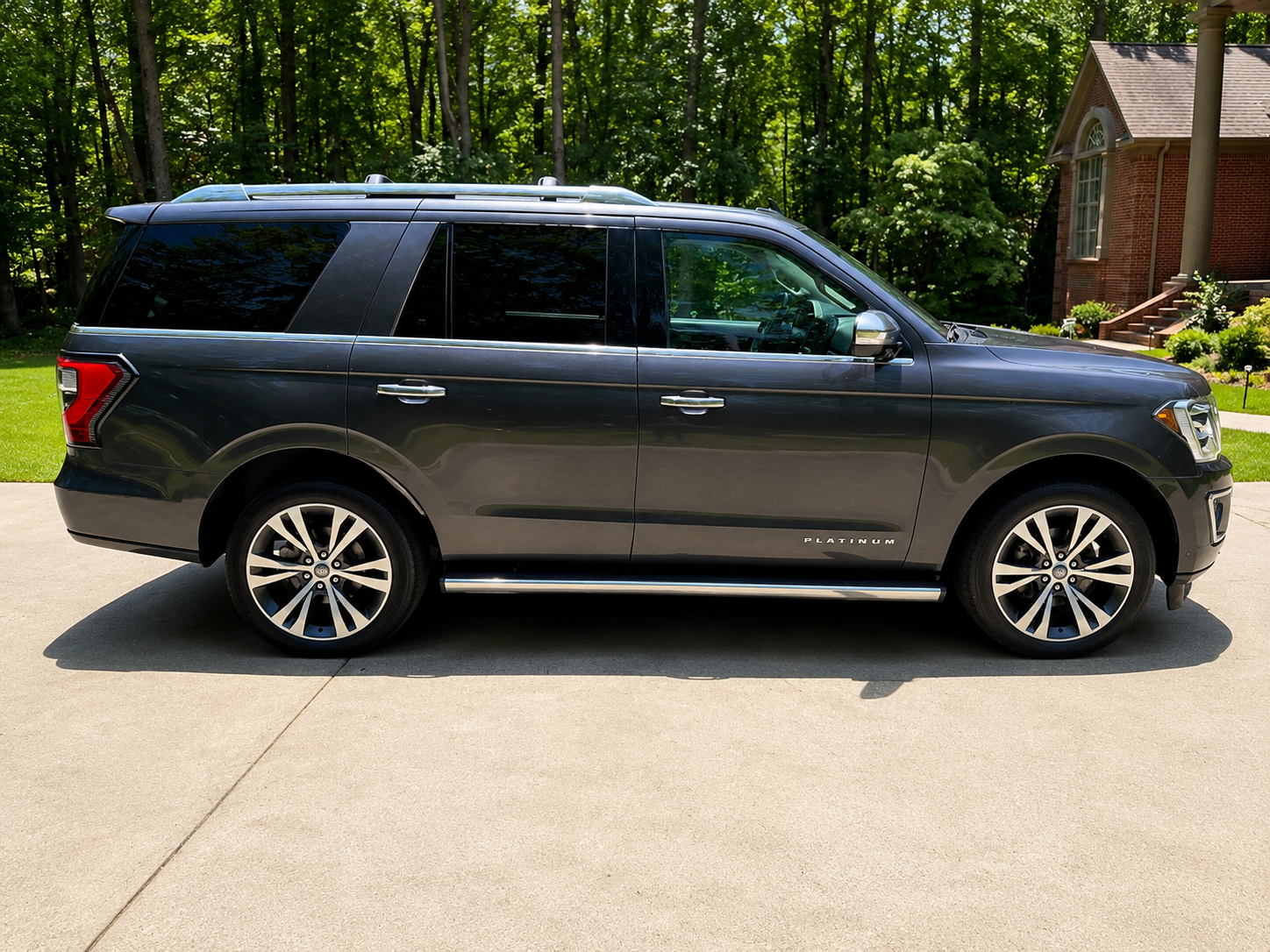Used 2020 Ford Expedition Platinum AWD/4WD image 6