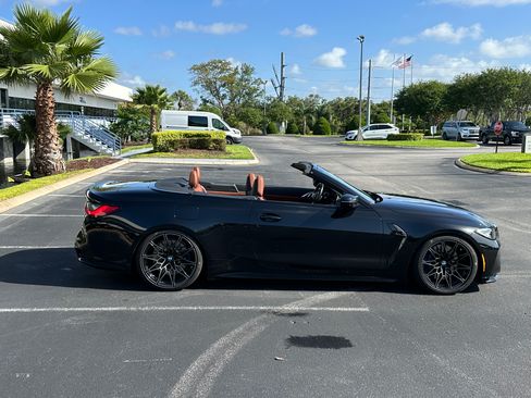 Used 2022 BMW M4 xDrive Competition w/ Executive Package image 11