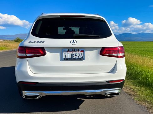 Used 2016 Mercedes-Benz GLC 300 300 Sport Utility 4D image 5