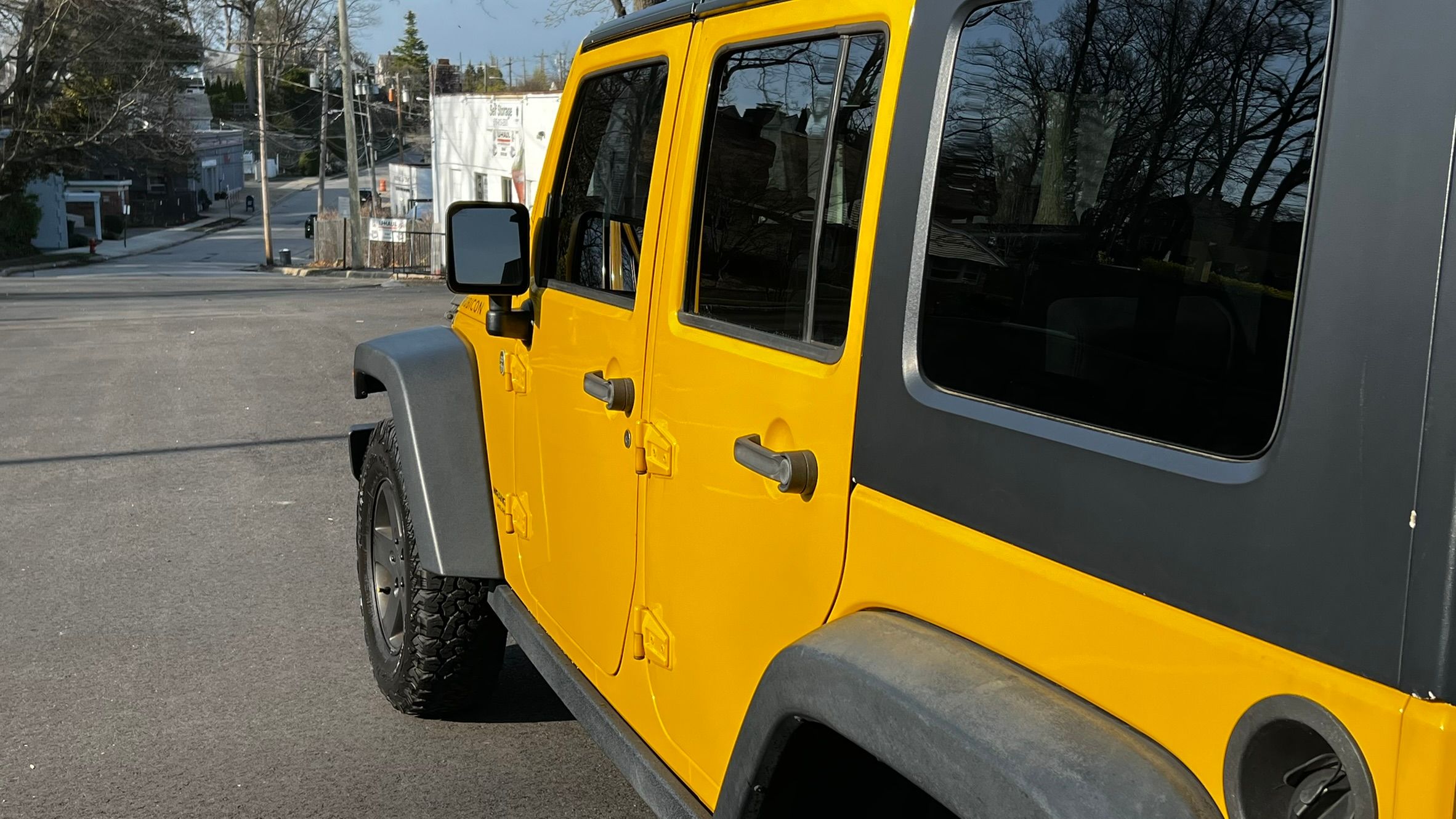 Used 2009 Jeep Wrangler Unlimited Rubicon w/ Dual Top Group AWD/4WD image 16