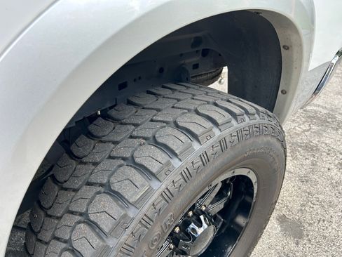 Used 2014 RAM 2500 Laramie w/ Protection Group AWD/4WD image 9