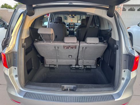 Used 2018 Honda Odyssey EX image 11