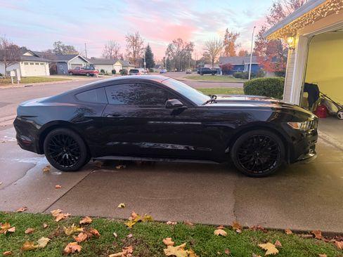 Used 2015 Ford Mustang GT w/ GT Performance Package image 9