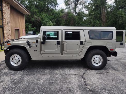 Used 2003 HUMMER H1 4-Door Wagon image 1