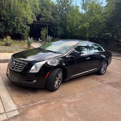 Used 2014 Cadillac XTS FWD image 1