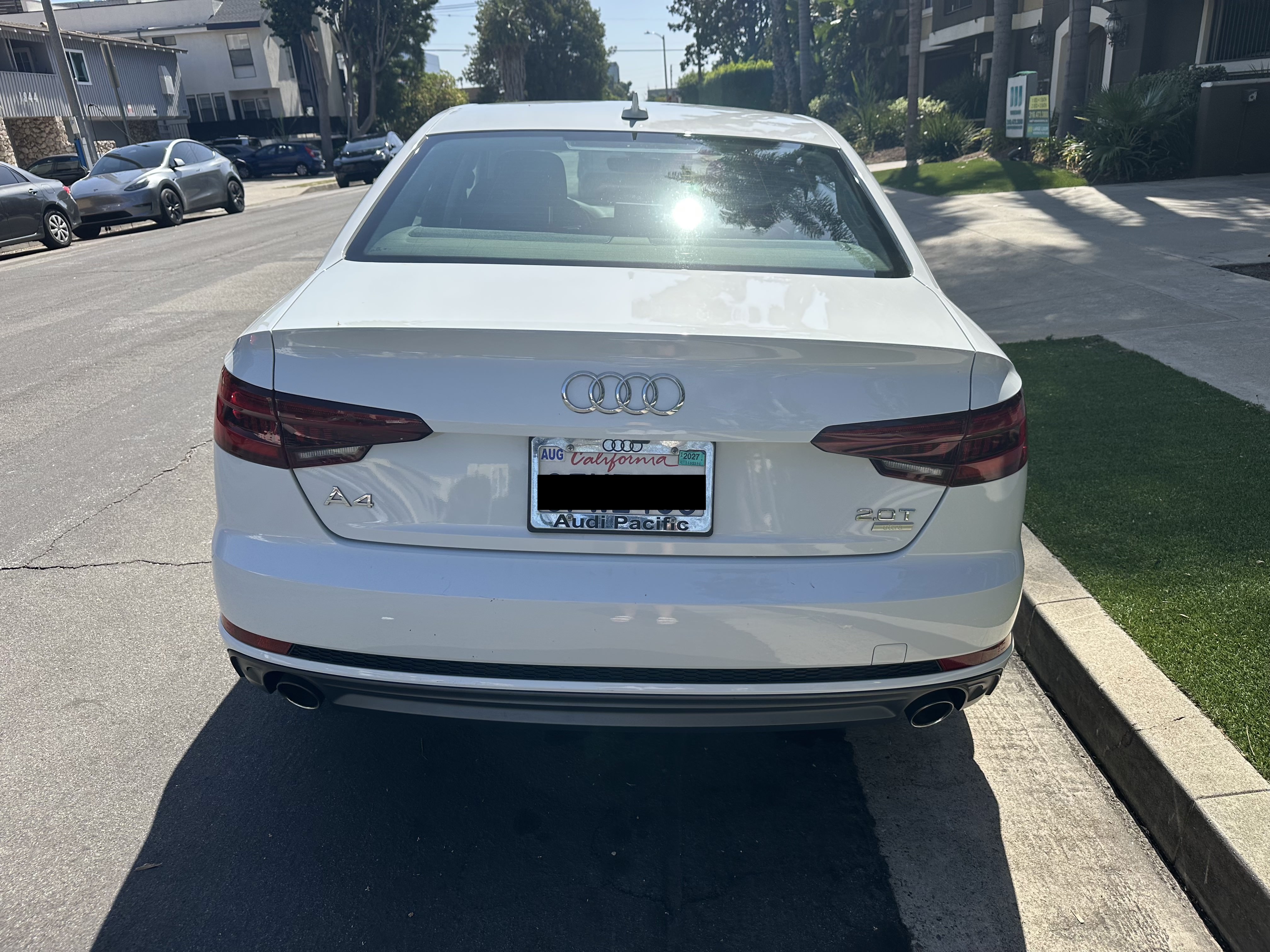 Used 2018 Audi A4 2.0T Ultra Premium w/ 18" Wheel Package FWD image 8